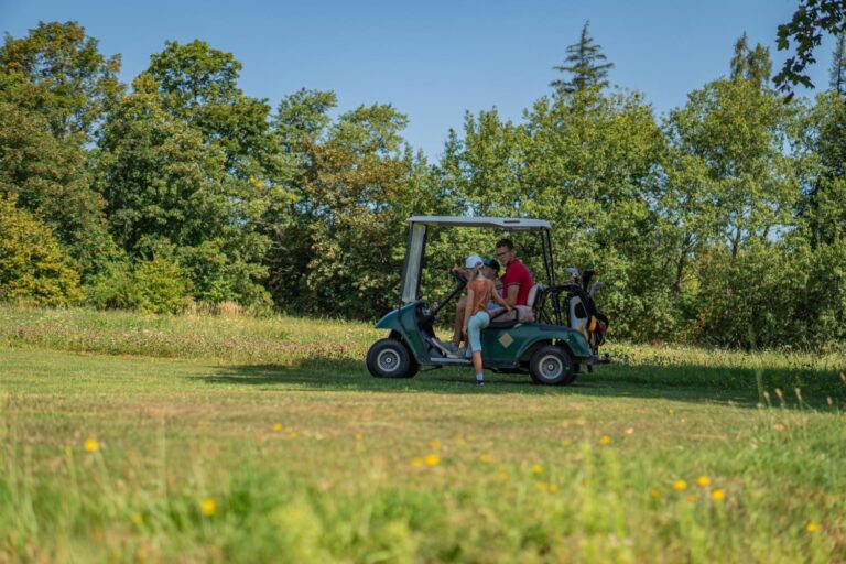 Přečtete si více ze článku Srpnový golfový tábor s angličtinou 2024