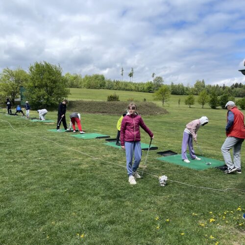 ⛳ Děti z Dětského domova Hranice si vyzkoušely golf v GC Radíkov